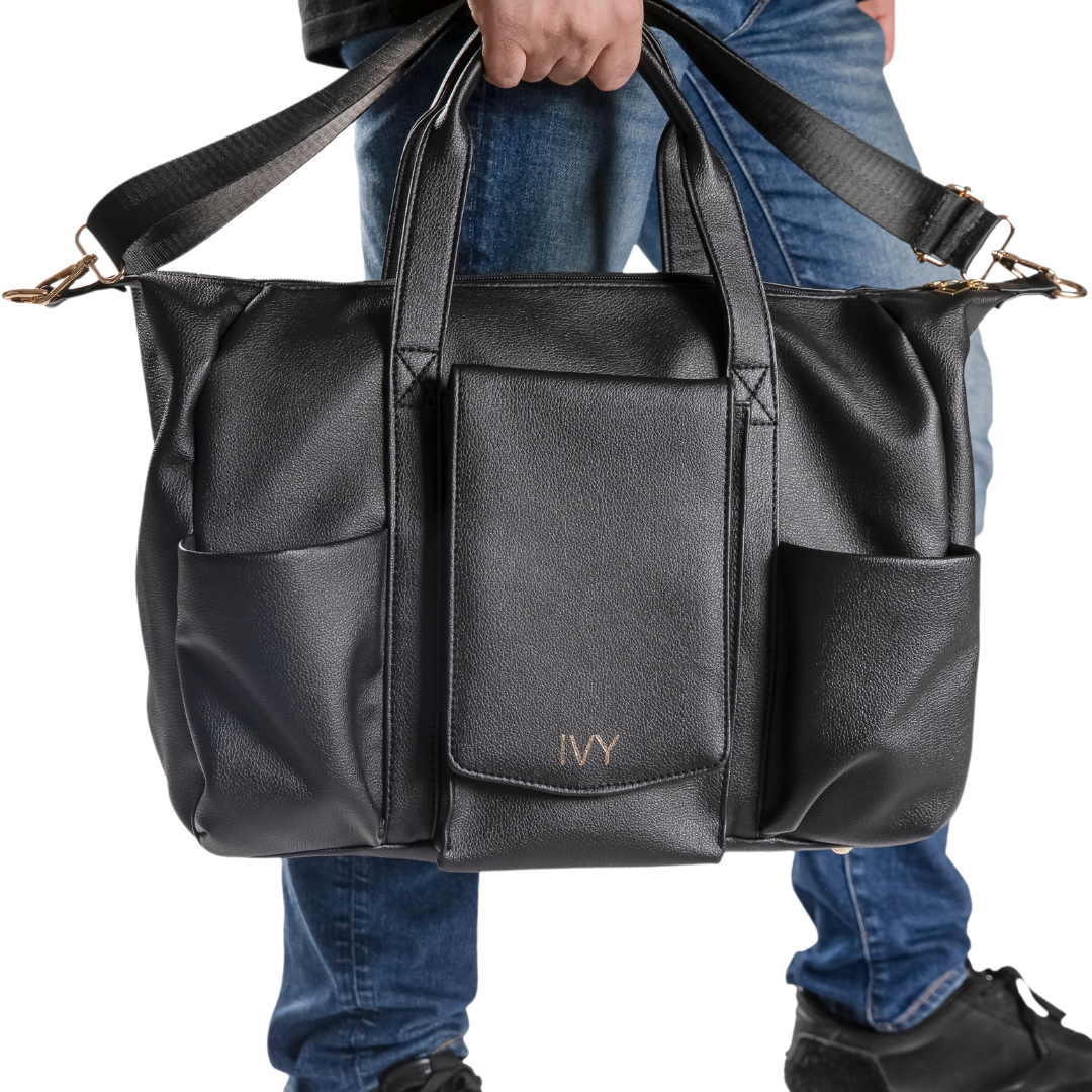 Celina - Classic Black
