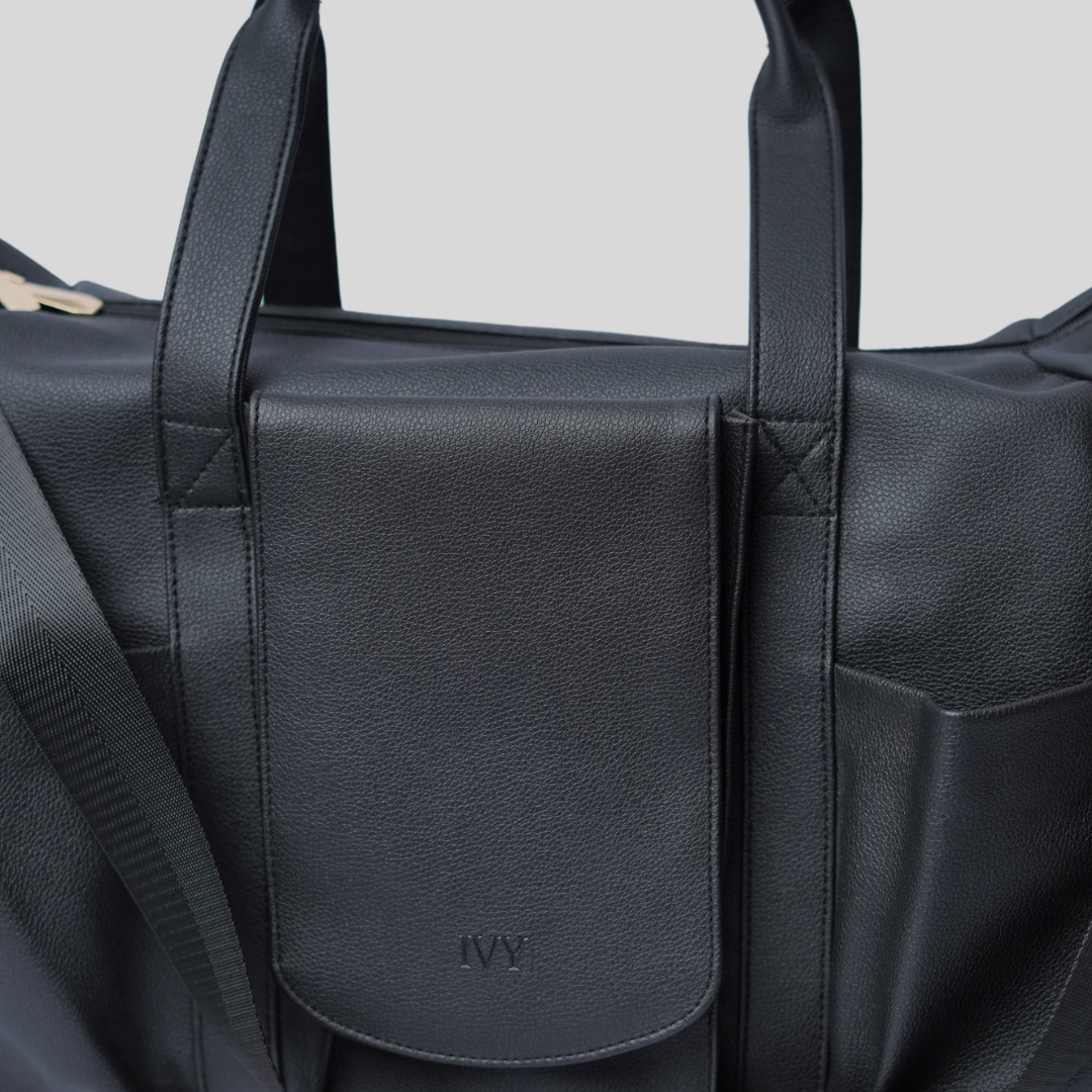 Celina - Classic Black