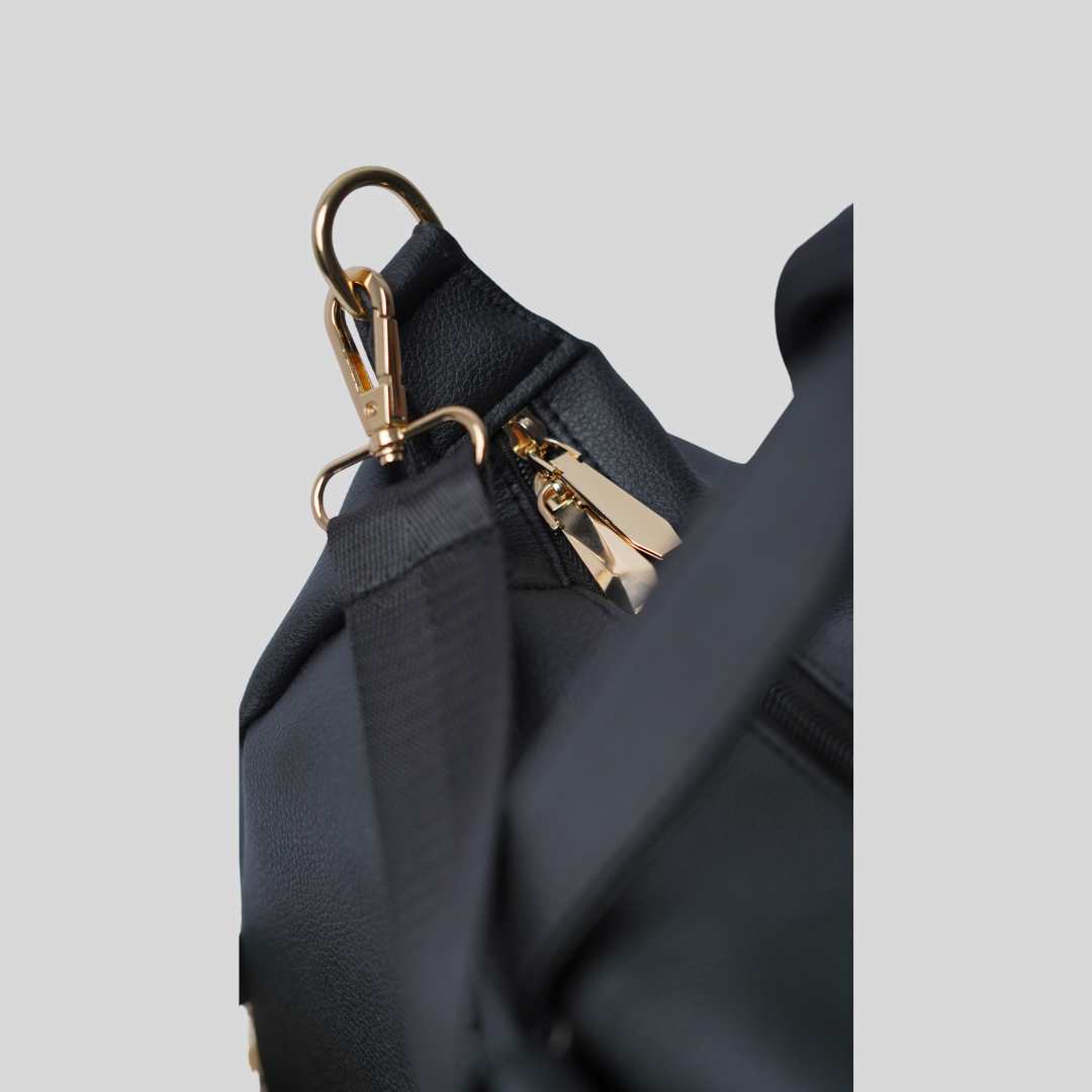 Celina - Classic Black